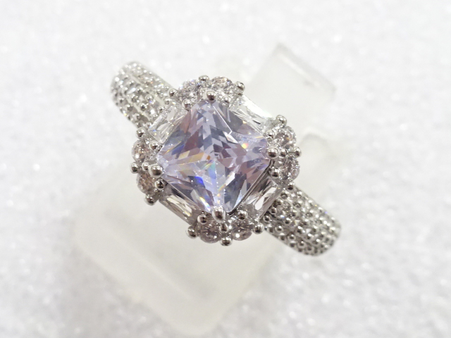 JAPANESE KIMONO / ANTIQUE CRYSTAL RING (SIZE 16)
